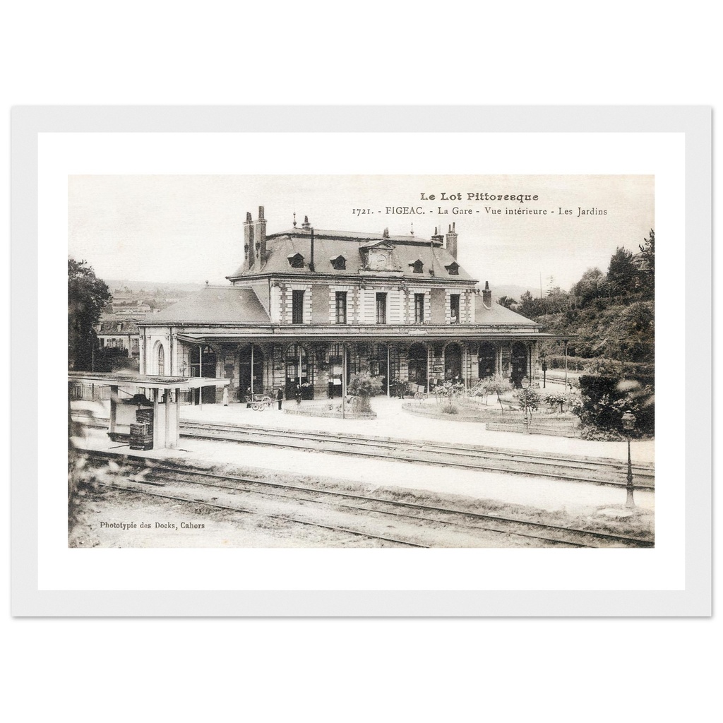 Figeac - Vue interieure de la gare - Les jardins