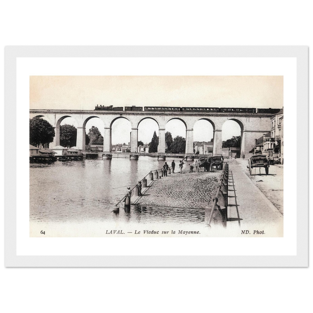 Laval -Le viaduc sur la Mayenne