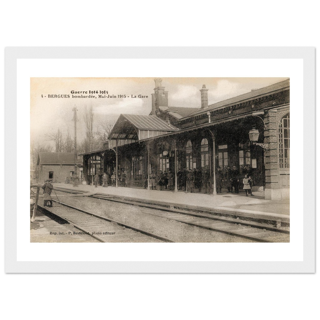 Bergues - la gare bombardee, mai-juin 1915