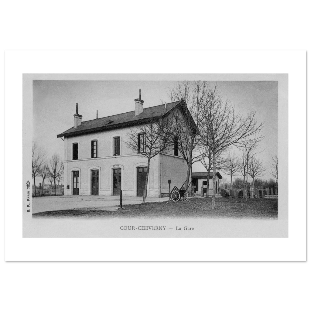 Cour Cheverny - La Gare