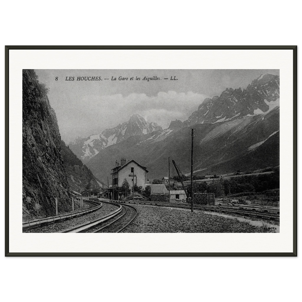 Les Houches - La gare et les Aiguilles