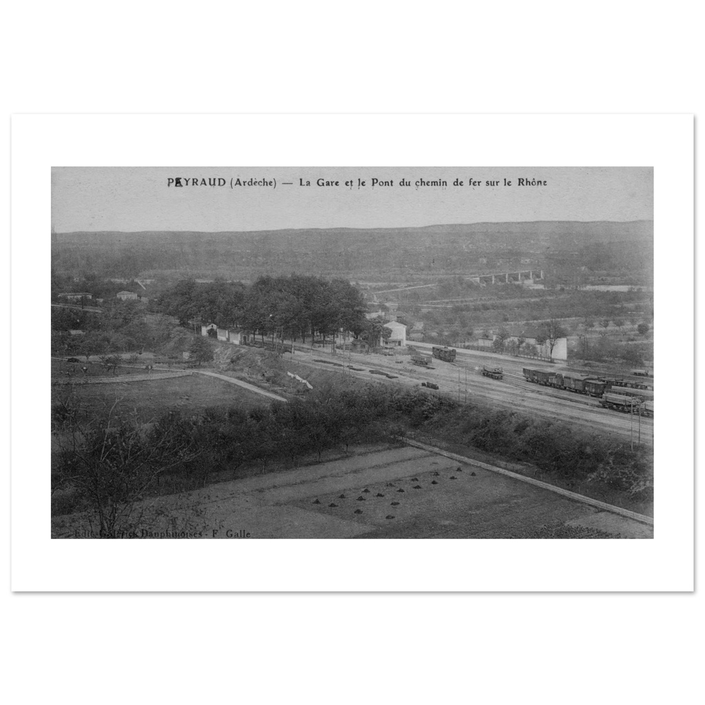 Peyraud - La Gare et le Pont du chemin de fer sur le Rhone
