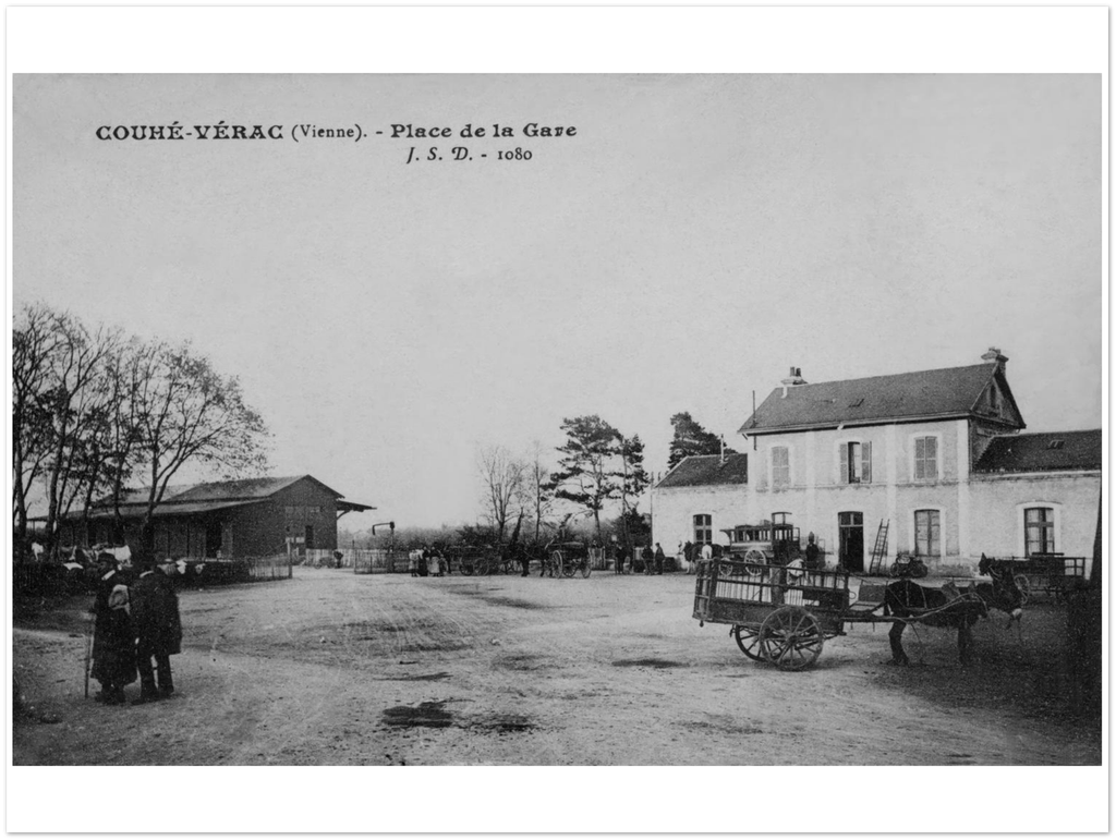 Couhe Verac - Vienne - Poitou Charentes - France  La Gare