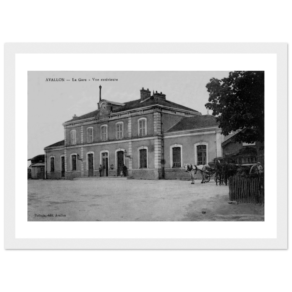 Avallon  - Yonne - Bourgogne - France    la Gare