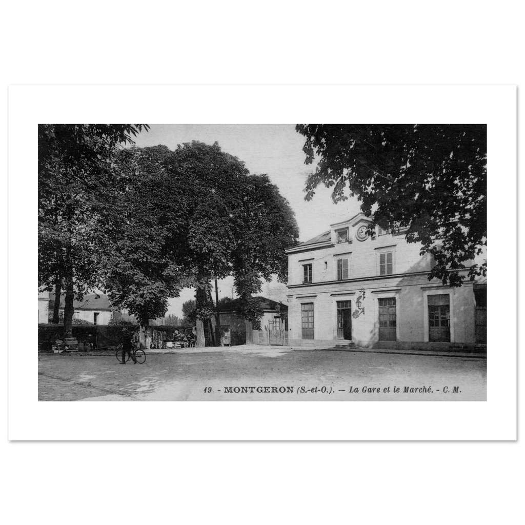 Montgeron - La Gare et le Marche