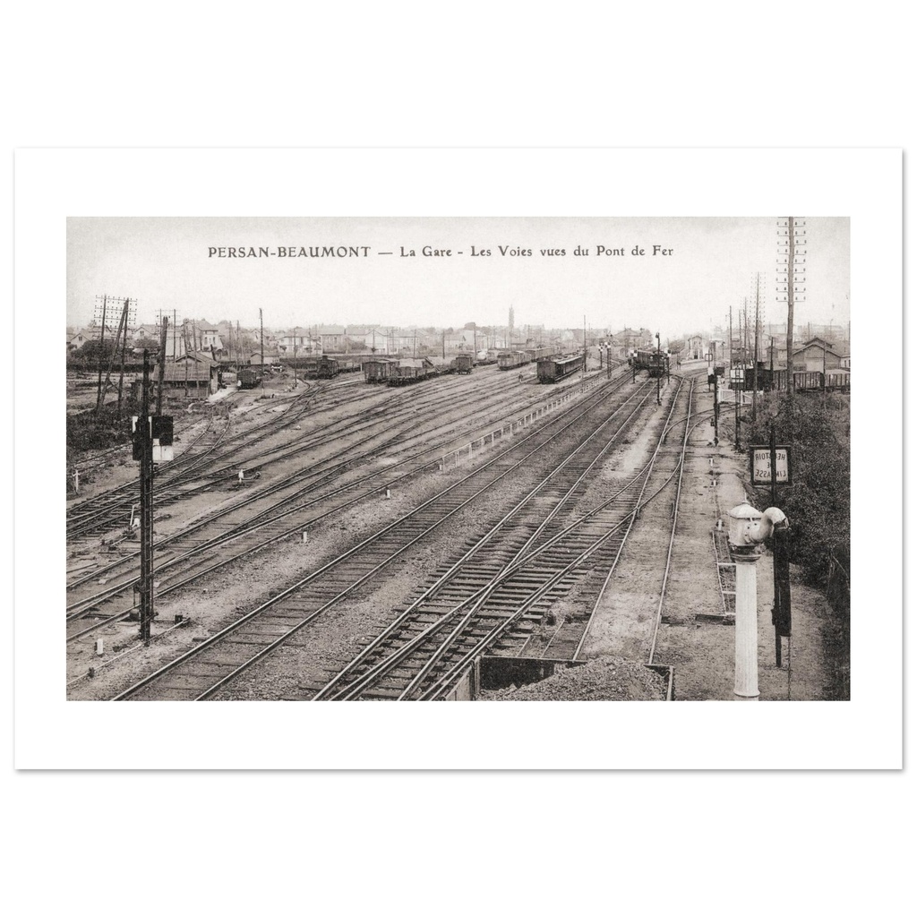 Persan-Beaumont - La Gare - Les Voies vues du Pont de Fer