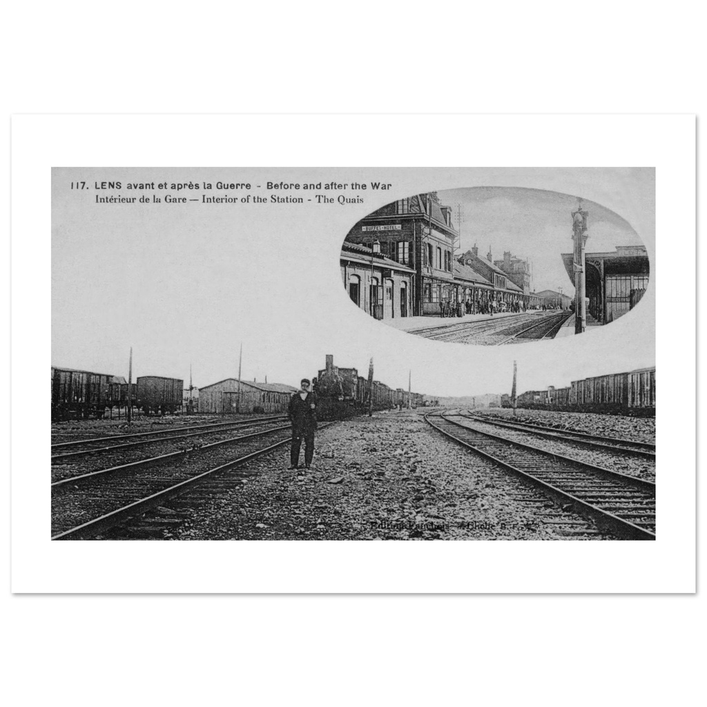 Lens - avant et apres la guerre-Before and the War Interieur de la Gare - Les Quais