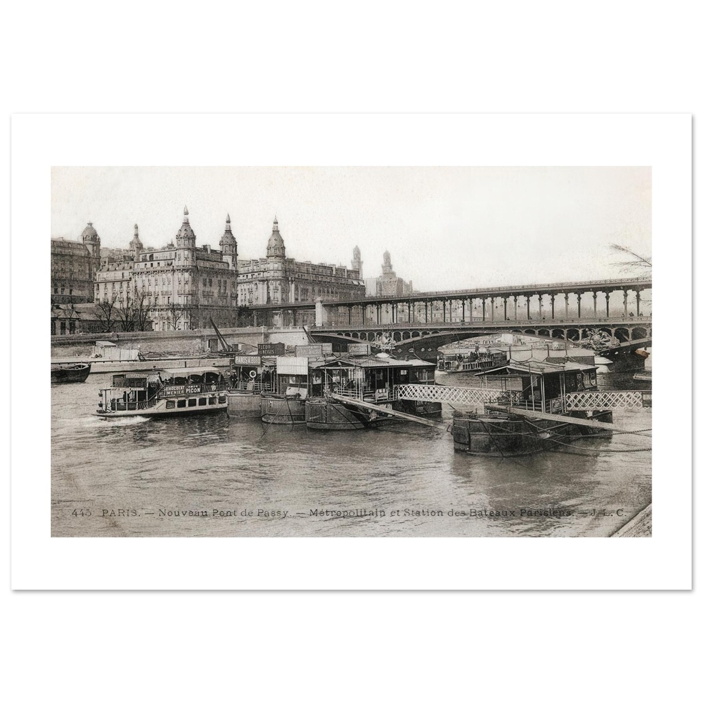 Nouveau Pont de Passy - Metropolitain et station des bateaux parisiens
