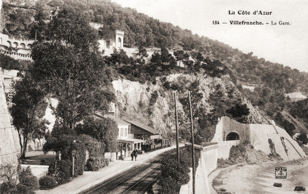 La Cote d'Azur - Villefranche - La Gare