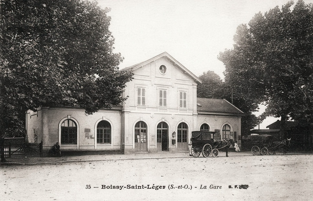 Boissy-St-Leger (S-et-O)- La Gare