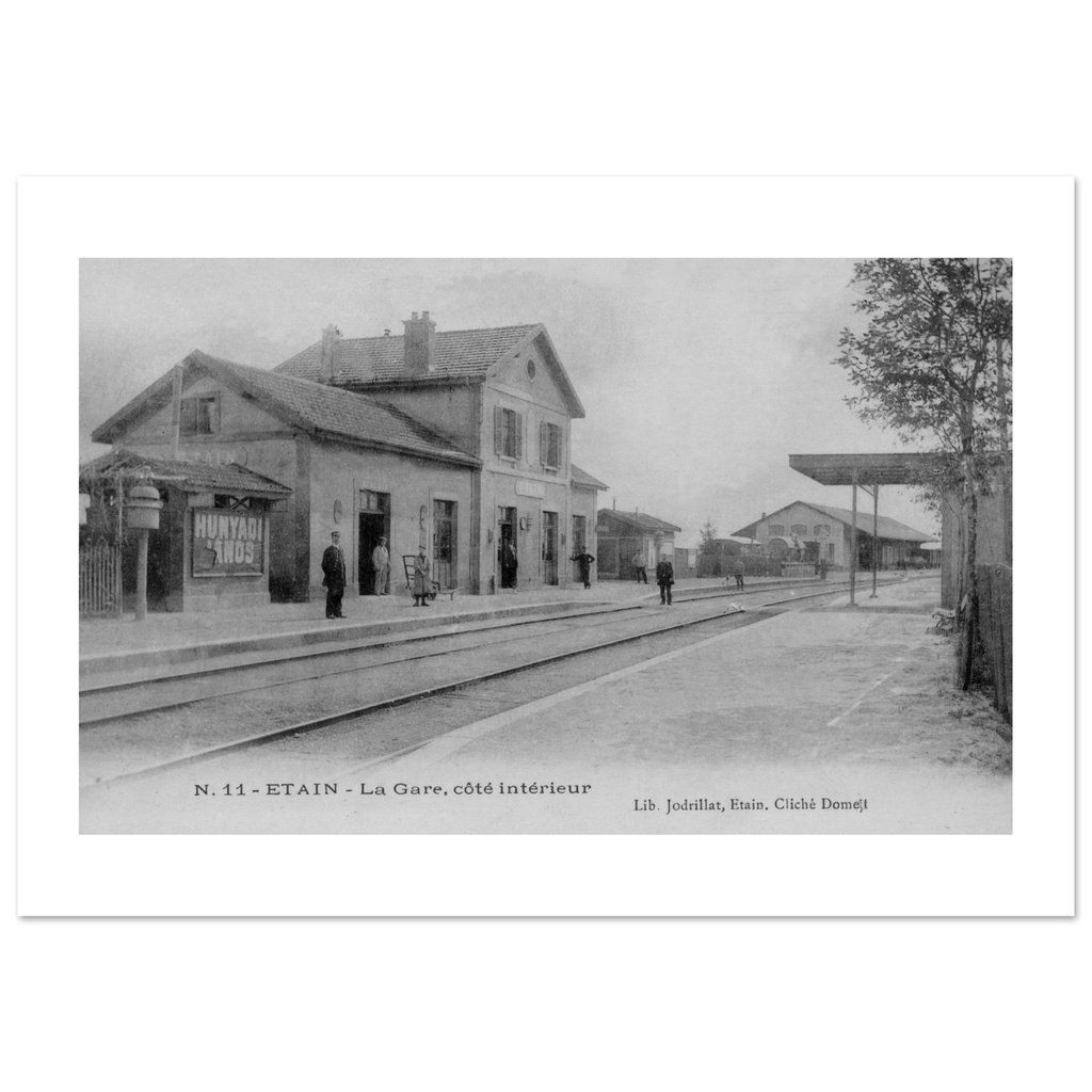 Etain - La Gare interieur