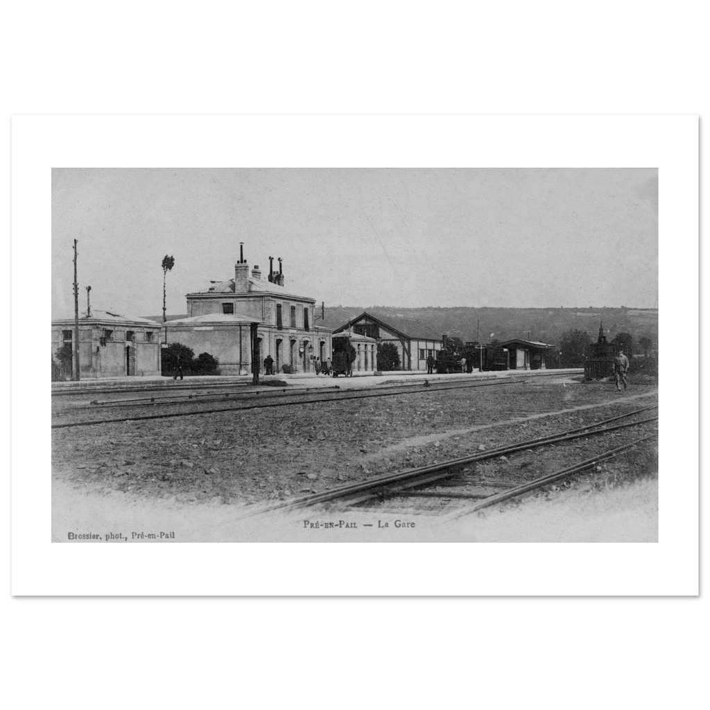 Pré-en-Pailles - La Gare
