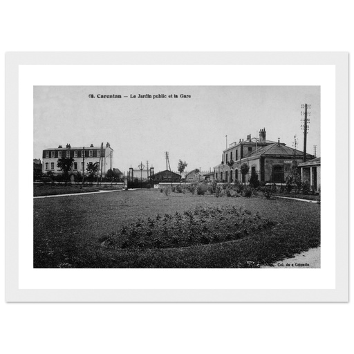Carentan - le Jardin publiquie et la Gare