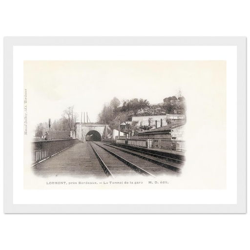 Lormont - Pres de Bordeaux - le tunnel de la gare
