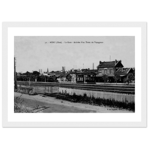 Méru - La Gare Arrivee d un Train de Voyageurs