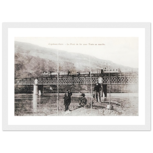 Capdenac gare - Le Pont de fer avec train en marche