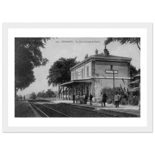 Puiseaux - La Gare (Arrivee de Paris)