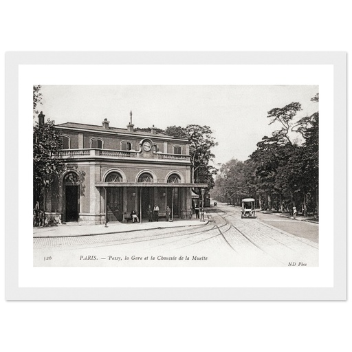 Paris - Passy, la Gare et la chaussee de la Muette
