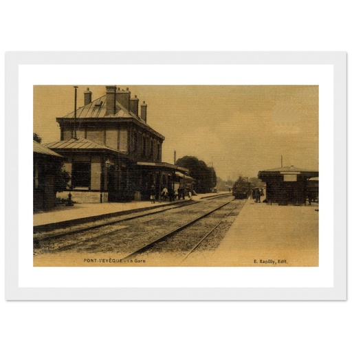 Pont-l'Évêque - La Gare au passage du Rapide - Trouville