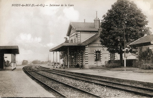 Noisy le roi - Interieur de la gare