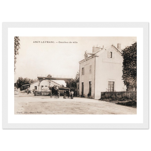 Ancy-Le-Franc - Omnibus