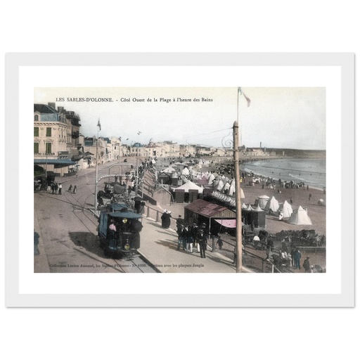 Les Sables-D'olonne - Cote Ouest de la Plage a l'heure des bains