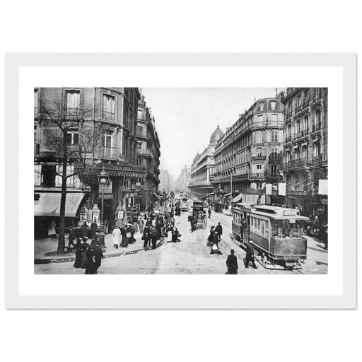 Paris : Rue Réaumur vers l'Opéra (croisement bd Sébastopol)