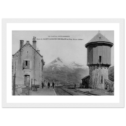 Saint-Jacques-des-Blats - la gare et le puy Griou