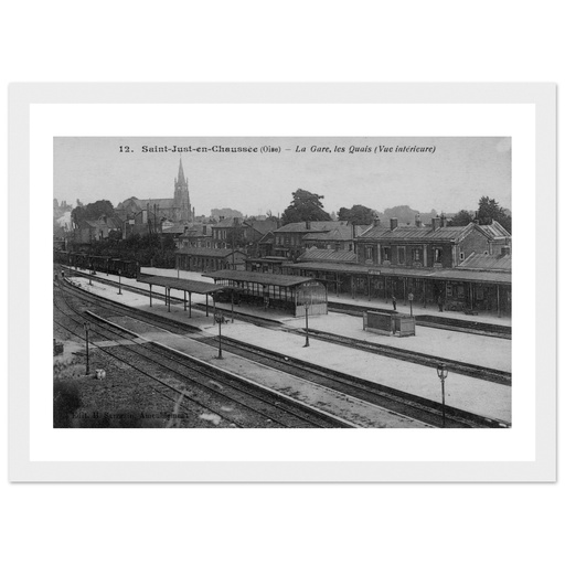 Saint-Just-en-Chaussée - La Gare vue extérieure