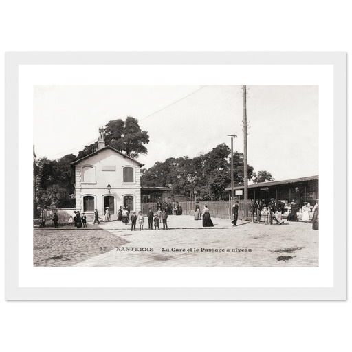 Nanterre - La Gare et le passage a niveau