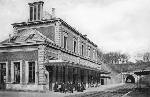 Conches - La Gare et les Quais
