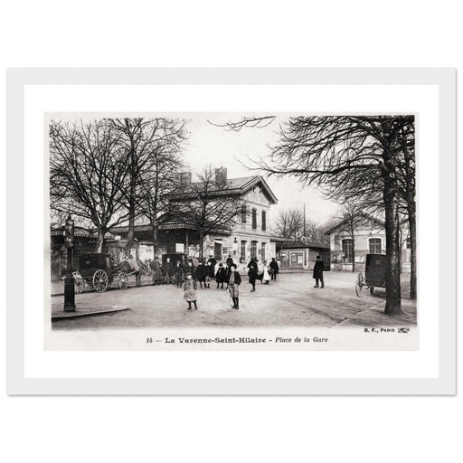 La Varenne-Saint-Hilaire - Place de la Gare
