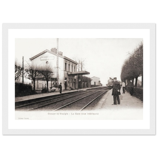 Ozouer-le-Voulgis -La Gare, vue interieure