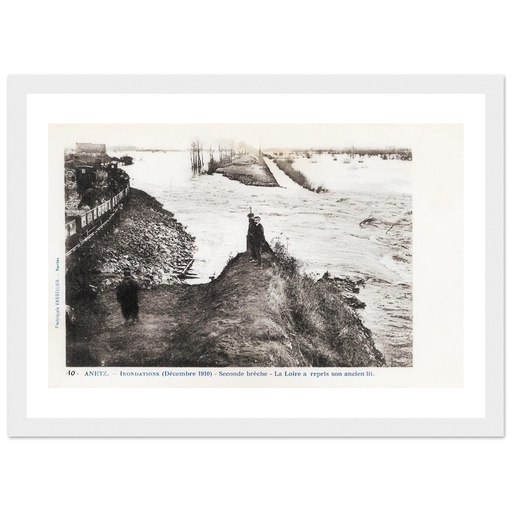 Inondations (decembre 1910) - Seconde Breche - la Loire a repris son ancien lit