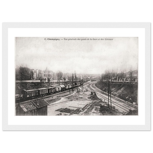 Champigny -Vue generale des quais de la gare et des coteaux