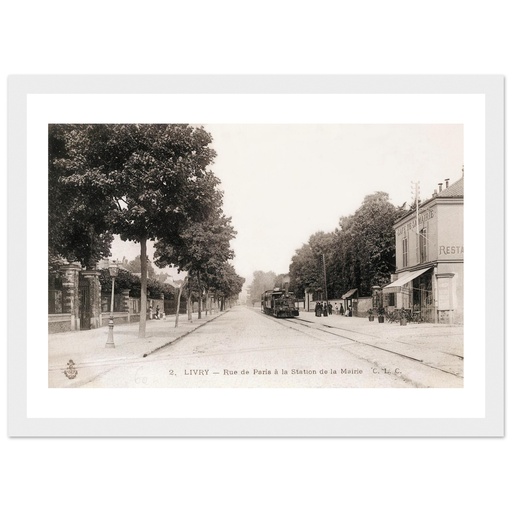 Livry - Rue de Paris a la sation de la Mairie
