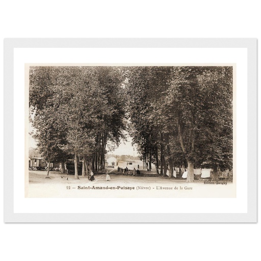 ST - Amand-en-Puisaye - Avenue de la Gare