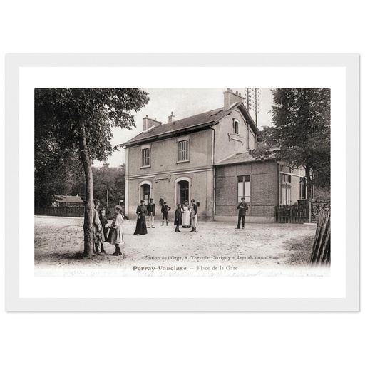 Perray-Vaucluse - Place de la Gare