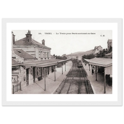 Triel - le train pour Paris arrive en Gare