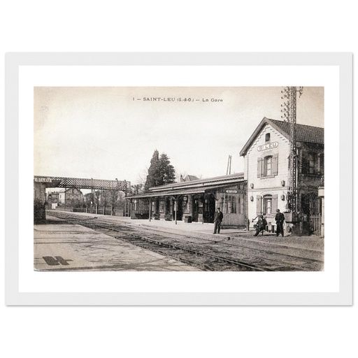 Saint-Leu (S et O) - La Gare