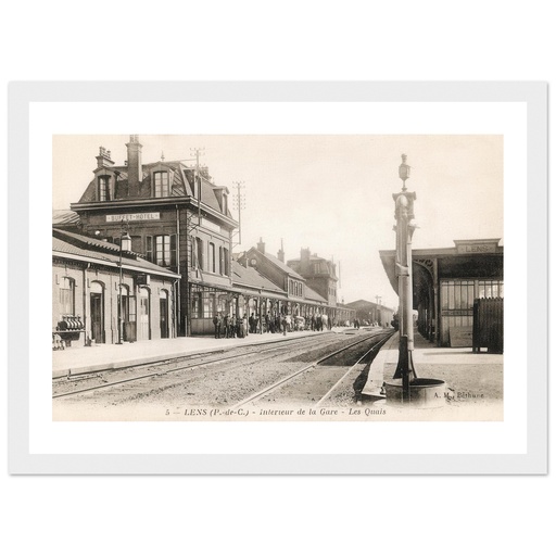 Lens - Interieur de la gare- Les Quais