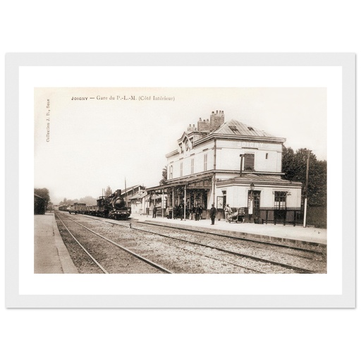 Joigny - Gare du P.L.M - Cours Interieure