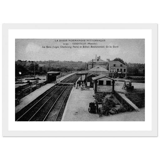 Couville - La Gare et l'hôtel de la Gare