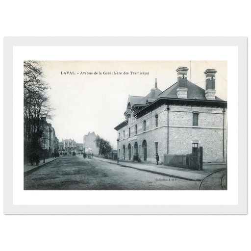 Laval - Avenue de la gare  ( Gare du Tramways)