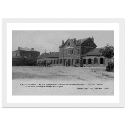 Bavay - Louvignies - La Gare tres spacieuse gare frontiere a cinq directions vers la Belgique Cambrai Valenciennes Maubeuge et Bettrechies Bellingnies