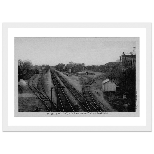 Jonzac - La Gare vue du pont de Moutendre