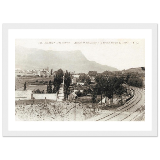 Embrun - Avenue de Pontfrache et le grand Morgon