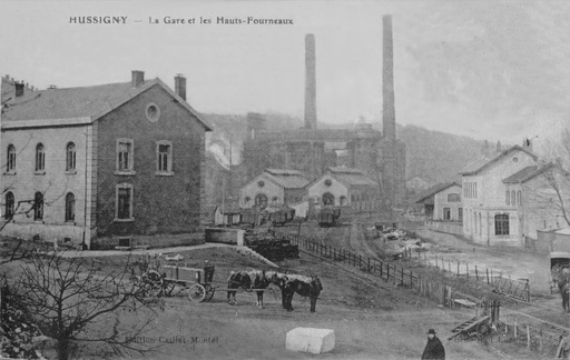 Hussigny-Godbrange - La gare et les hauts fourneaux
