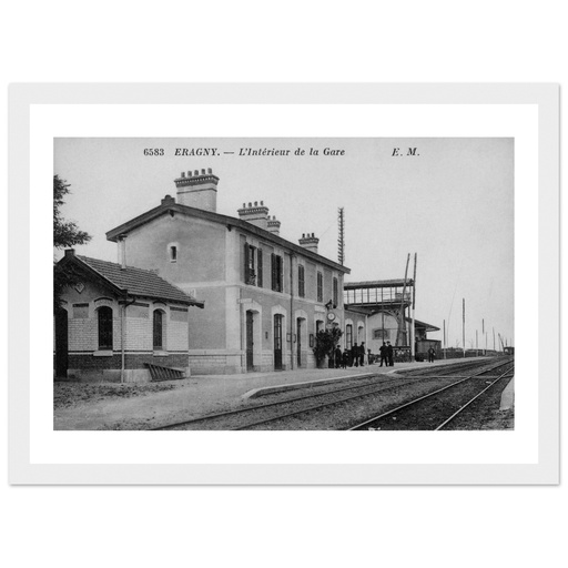 Eragny - Intérieur de la Gare