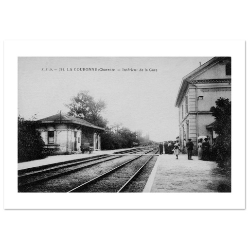 La Couronne - Interieur de la Gare